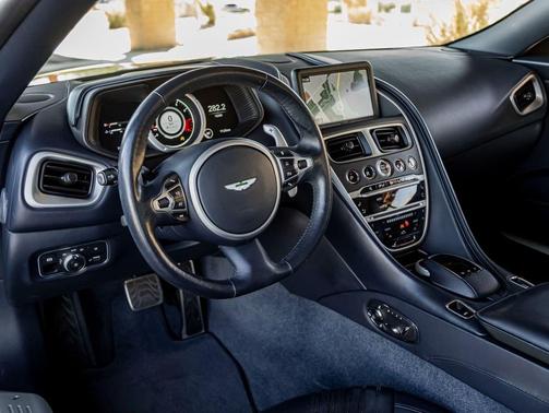 2021 Aston Martin DB11 Volante