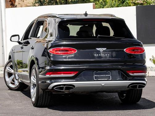 Onyx 2023 Bentley Bentayga