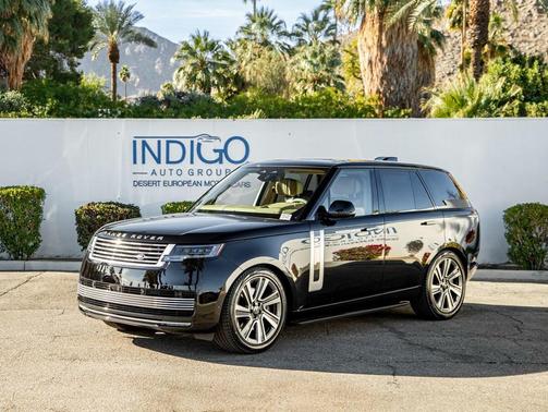 2025 Land Rover Range Rover P615 SV