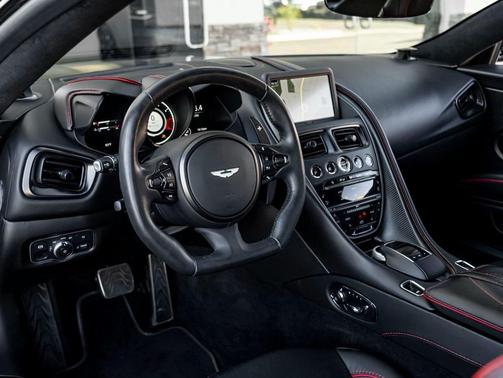 2020 Aston Martin DBS Superleggera Volante