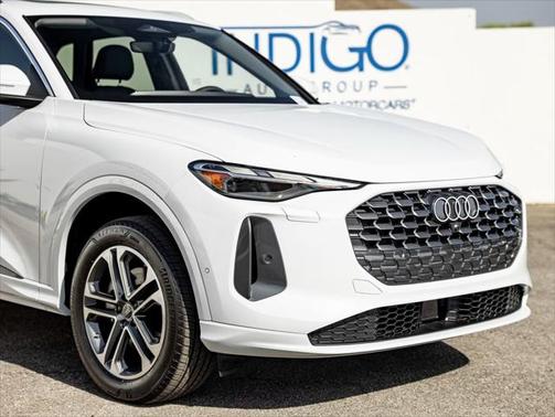 2025 Audi Q5 Premium