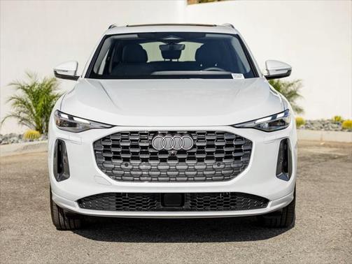 2025 Audi Q5 Premium