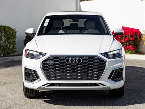 2025 Audi Q5 45 S line Premium Plus