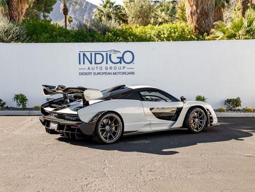 2019 McLaren Senna 
