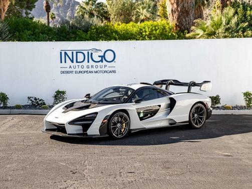 2019 McLaren Senna 