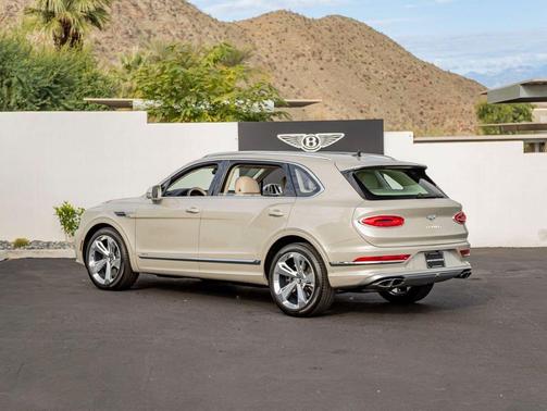2023 Bentley Bentayga 