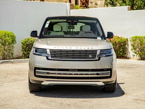 2025 Land Rover Range Rover P530 SE 7 Seat