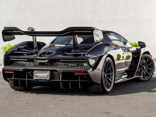 2019 McLaren Senna 