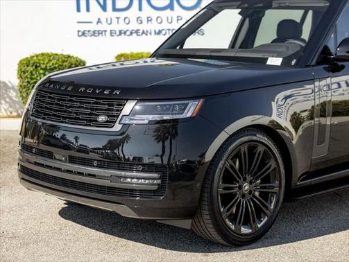 2025 Land Rover Range Rover P400 SE 7 Seat