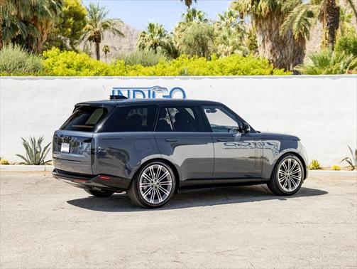 2025 Land Rover Range Rover P400 SE