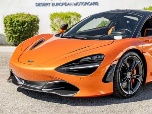 2018 McLaren 720S Base