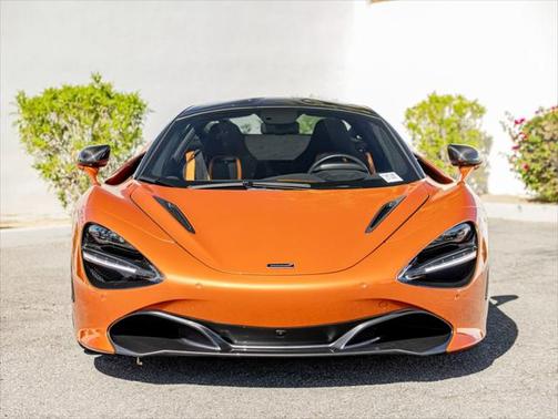 2018 McLaren 720S Base