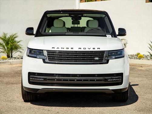 2025 Land Rover Range Rover P400 SE