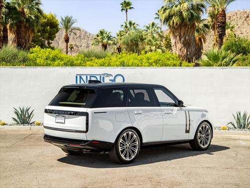 2025 Land Rover Range Rover P400 SE