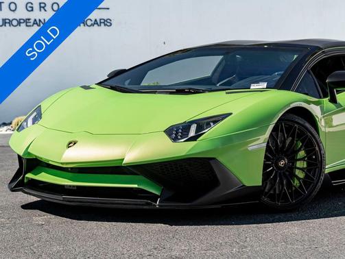 Verde Ithaca Pearl Effect 2017 Lamborghini Aventador LP750-4 Superveloce