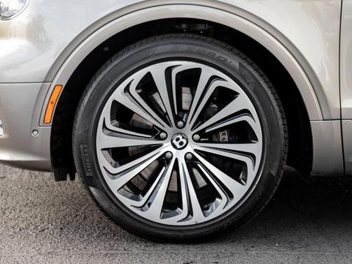 2023 Bentley Bentayga Azure
