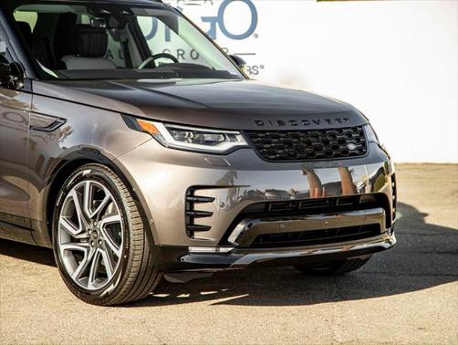 2025 Land Rover Discovery P300 Dynamic SE