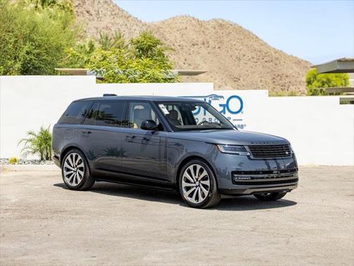 2025 Land Rover Range Rover P400 SE 7 Seat