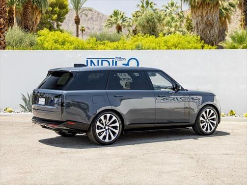 2025 Land Rover Range Rover P400 SE 7 Seat