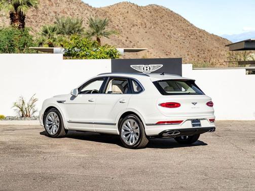 2025 Bentley Bentayga Azure