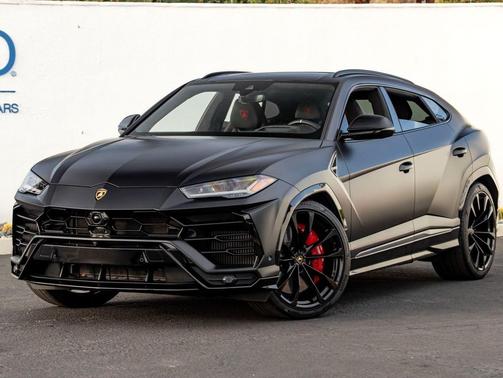2020 Lamborghini Urus Base