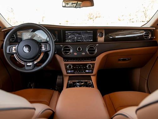 2024 Rolls-Royce Spectre 