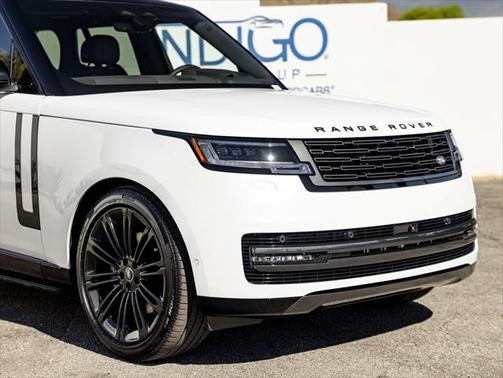 2025 Land Rover Range Rover P400 SE