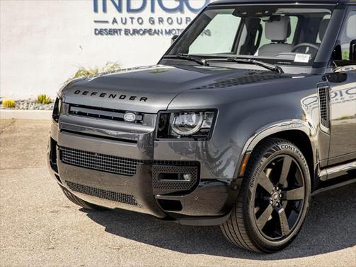 2025 Land Rover Defender 110 P400 X-Dynamic SE