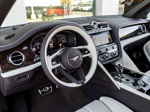 2025 Bentley Bentayga Azure