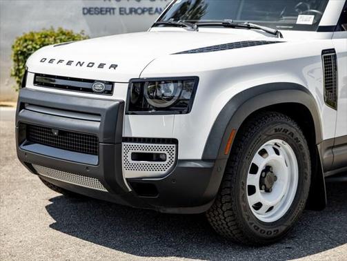 2023 Land Rover Defender 110 S