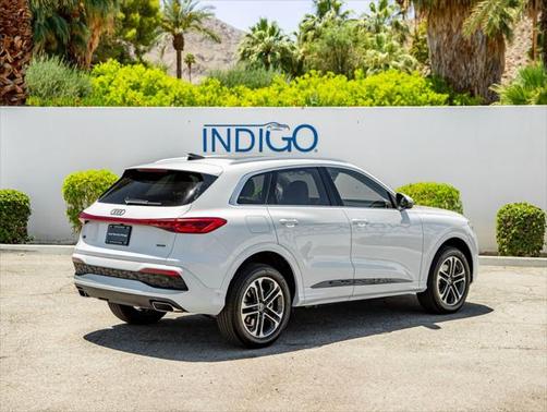 2025 Audi Q5 Premium