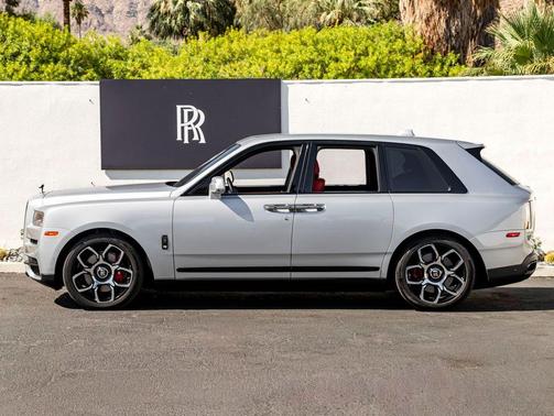 Silver 2024 Rolls-Royce Cullinan Black Badge