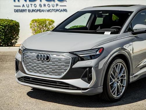 2025 Audi Q4 e-tron Sportback Prestige 55 quattro