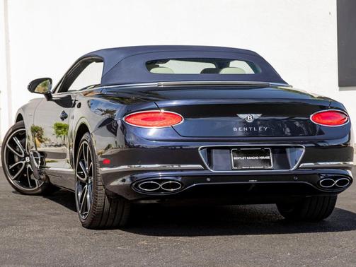 Dark Sapphire 2023 Bentley Continental GT Base