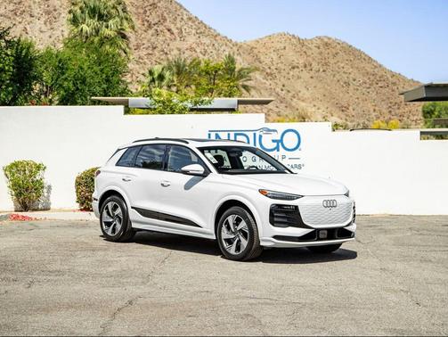 2025 Audi Q6 e-tron Premium Plus quattro