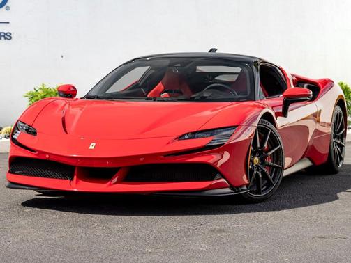 2022 Ferrari SF90 Stradale Base