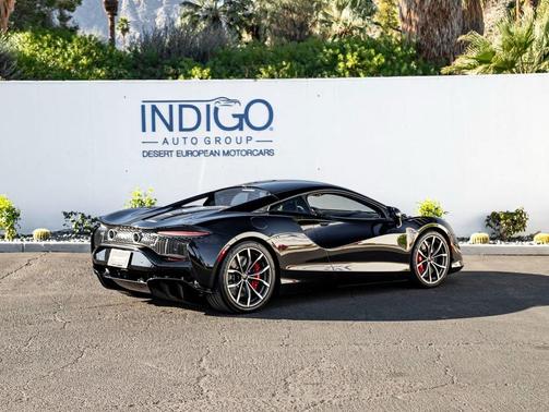 2025 McLaren Artura TechLux