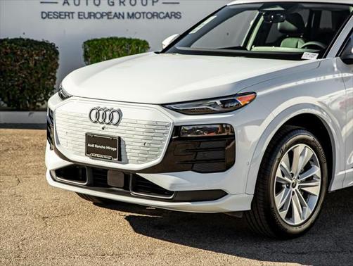 2025 Audi Q6 e-tron Premium