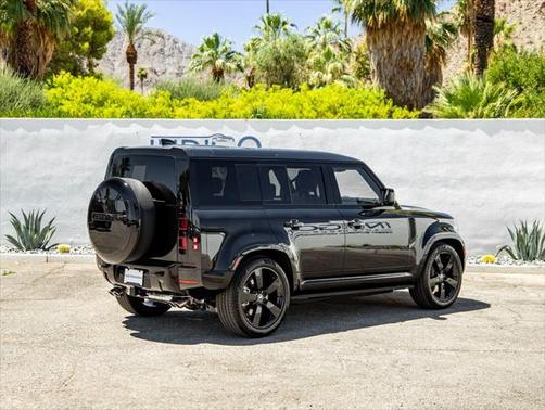 2025 Land Rover Defender 110 P500 X-Dynamic SE