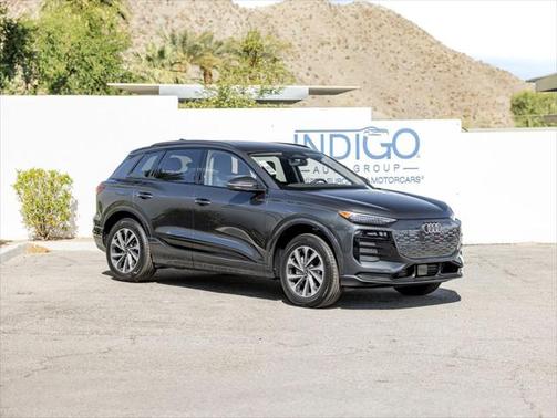 2025 Audi Q6 e-tron Premium Plus quattro