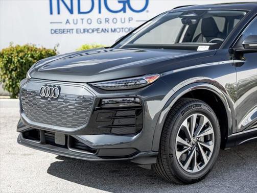 2025 Audi Q6 e-tron Premium Plus quattro