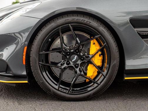 2025 Aston Martin Vanquish V12