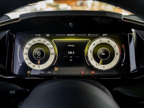 2025 Aston Martin Vantage 