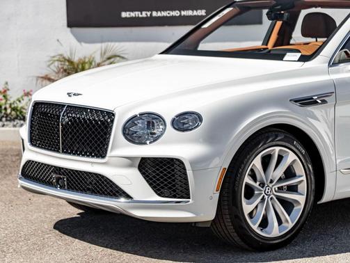 2025 Bentley Bentayga 