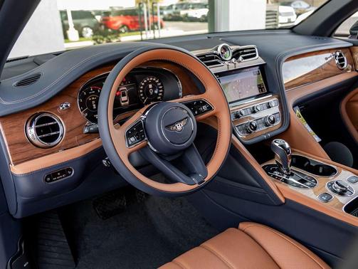 2025 Bentley Bentayga 