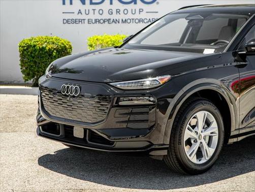 2025 Audi Q6 e-tron Premium Plus