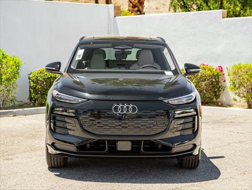 2025 Audi Q6 e-tron Premium Plus