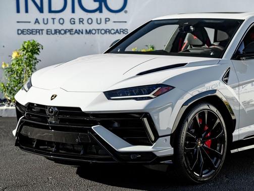 2023 Lamborghini Urus S