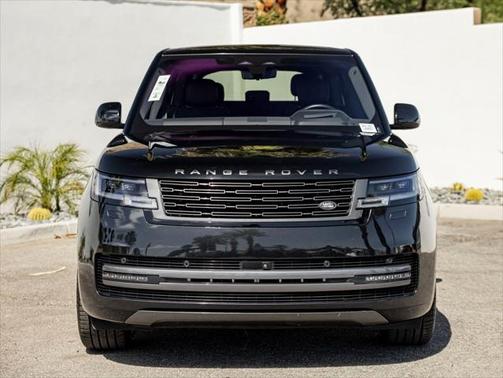 2023 Land Rover Range Rover P530 SE