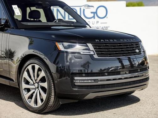 2023 Land Rover Range Rover P530 SE